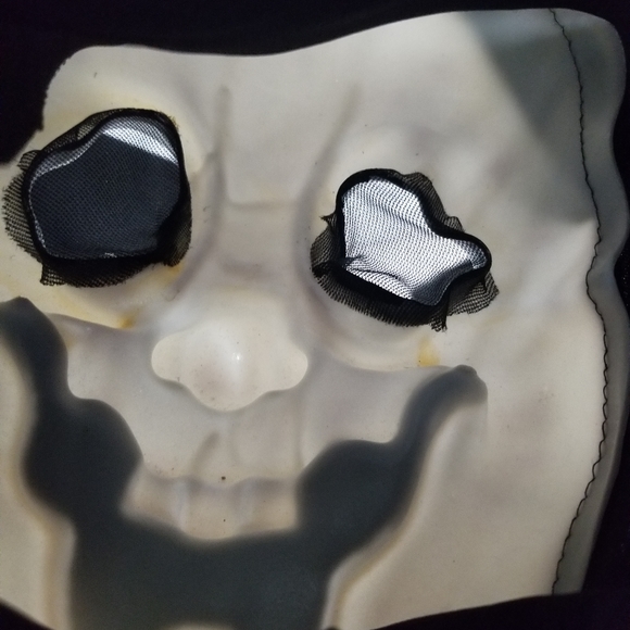 Fun World Easter Unlimited Funny Ghostface Mask - Picture 6 of 13